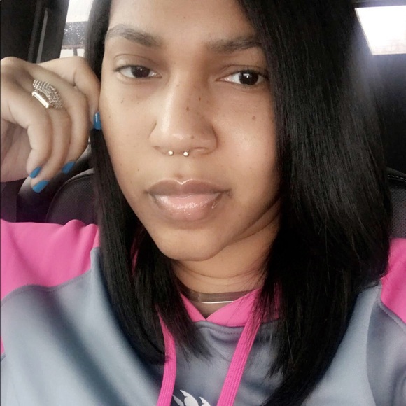 Meet your Posher, Taja - Picture 1 of 1